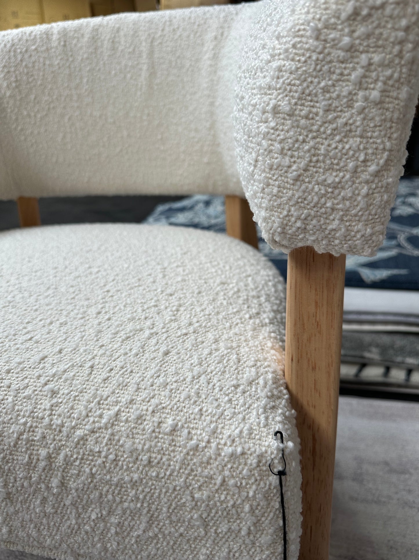 AMALFI OLSEN ARM CHAIR WHITE/NATURAL