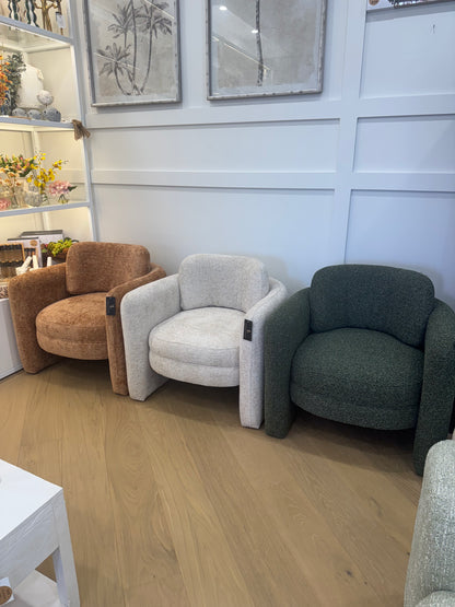 MUNSON Accent Chair - Kurmit