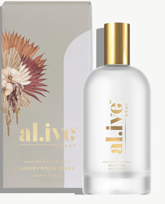 Sweet dewberry & clove room spray
