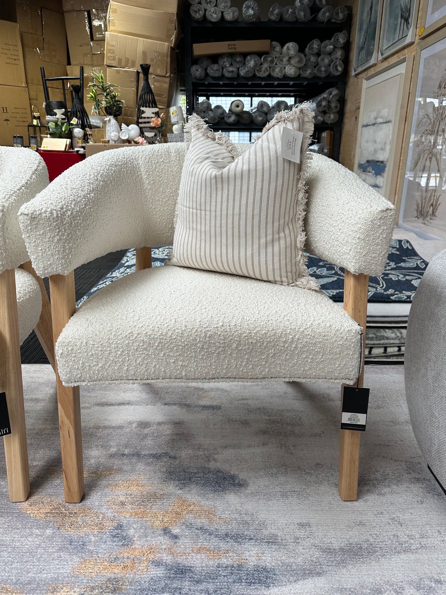 AMALFI OLSEN ARM CHAIR WHITE/NATURAL